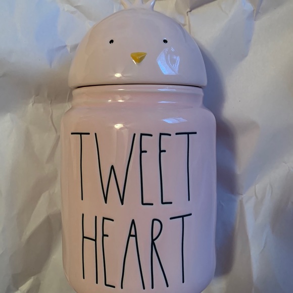 Rae Dunn tweet heart canister with topper